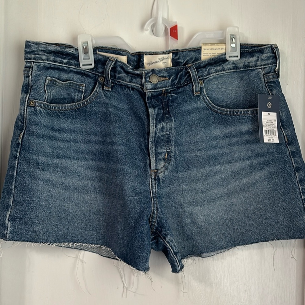 90’s baggy shorts